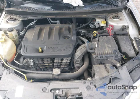 2010 Chrysler Sebring Touring z USA, uszkodzony, nr VIN 1C3CC4FB0AN236743